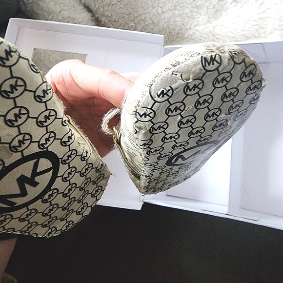 Michael Kors Toddler Size 4 Dress Flats With The Box, In Good Condition - Picture 5 of 6